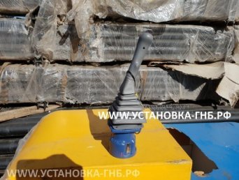 купить по выгодной цене джойстик для управления ГНБ фото